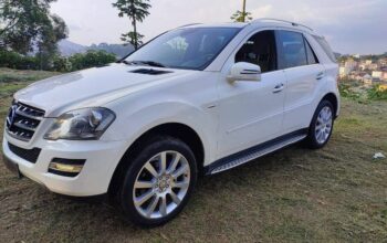 Location voiture Mercedes ML350 Douala