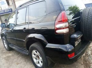 Location voiture Toyota Land Cruiser Prado Douala