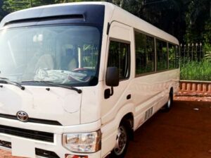 Location minibus Toyota Coaster Douala