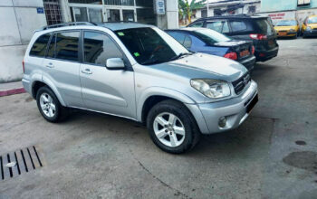 Location voiture Rav4 2002 Douala
