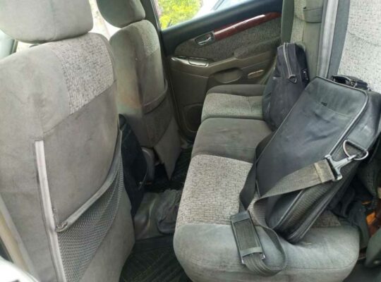 Location voiture Toyota Land Cruiser Prado Douala