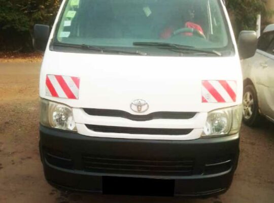 Location minibus Toyota Hiace Douala