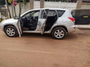 Location voiture Toyota Rav4 Douala