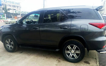 Location voiture Toyota Fortuner Douala
