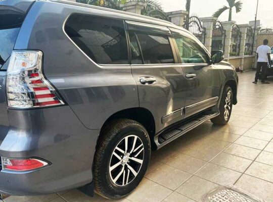 Location voiture Lexus GX 460 2016 Douala