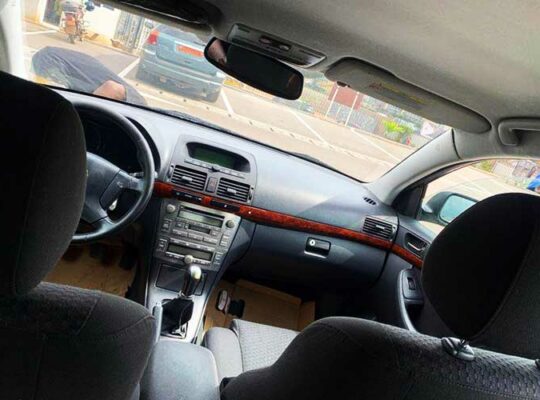 Location voiture Toyota Avensis Douala