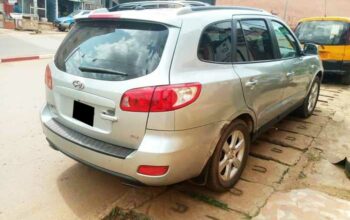 Location voiture Hyundai Santa Fe Douala