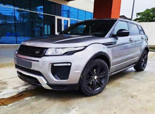 Location voiture Range Rover Evoque Douala
