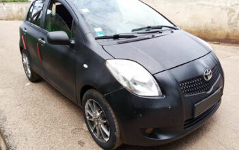 Location voiture Yaris Douala