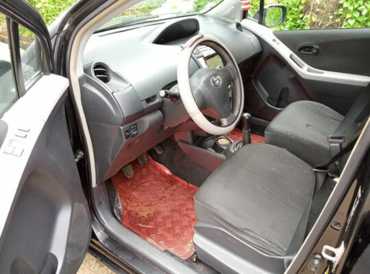 Location voiture Yaris Douala