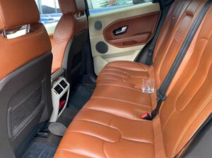 Location voiture Range Rover Evoque Douala