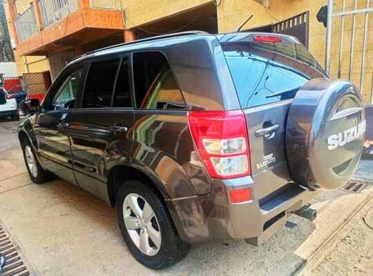 Suziki Vitara à louer Douala