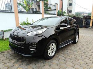 Location voiture Kia sportage 2018 Douala
