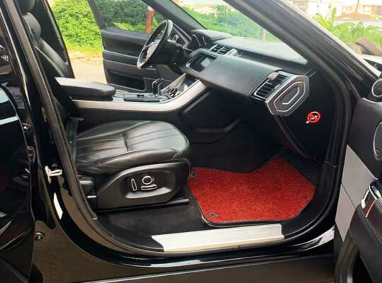 Location voiture Range Rover Sport Douala