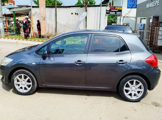 Location voiture Toyota Auris Douala